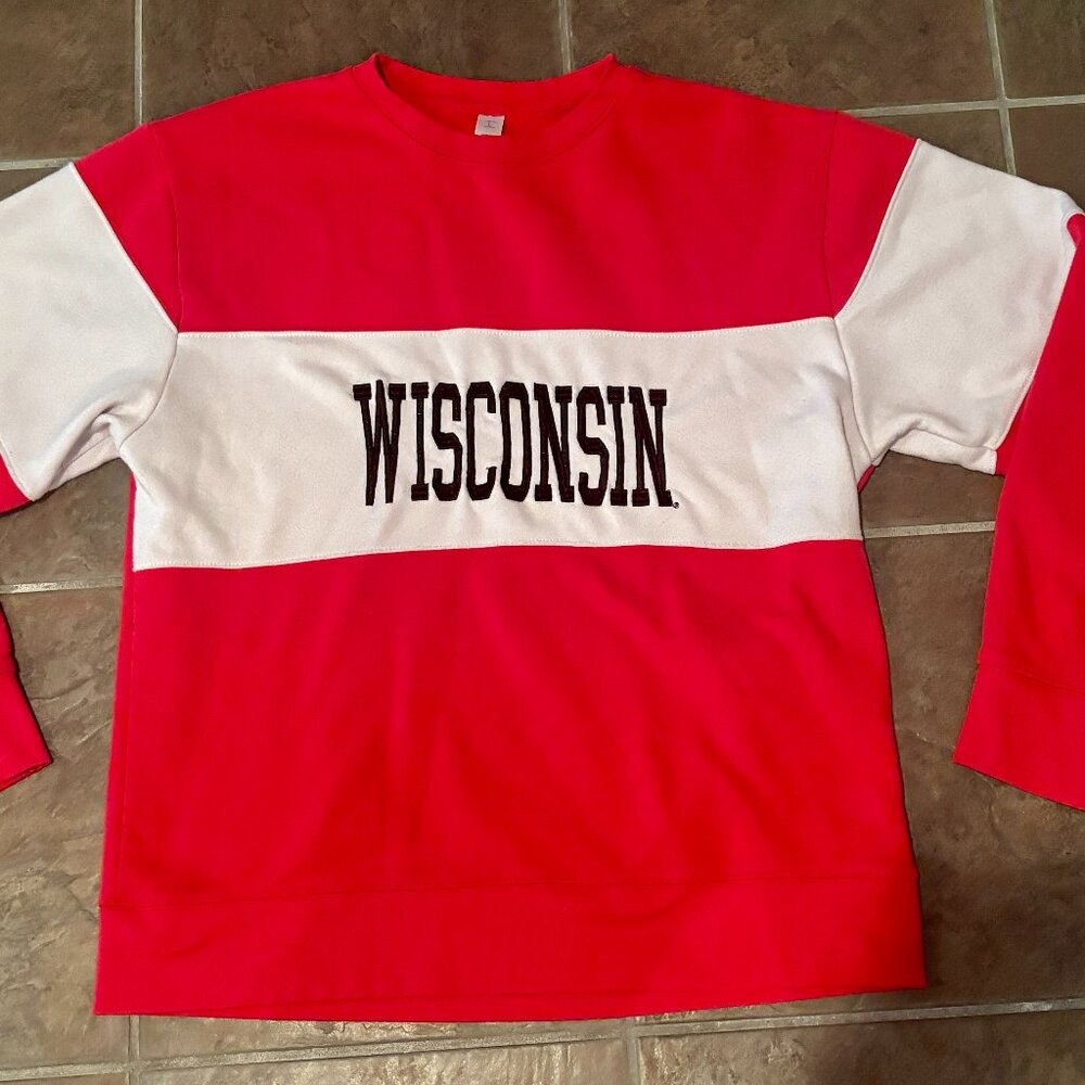 ~~UW WISCONSIN BADGERS BUCKY EMBROIDERED L ZOOZATZ SWEATSHIRT  BEST WISCONSIN B